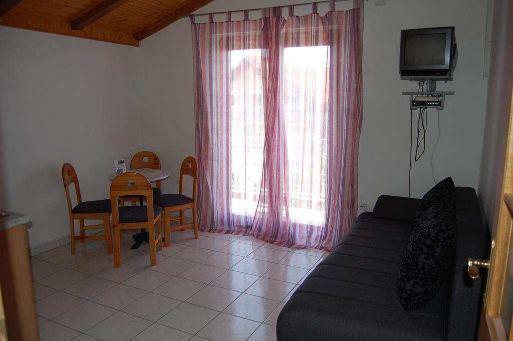 Apartments Bojanic ヴォディツェ 部屋 写真
